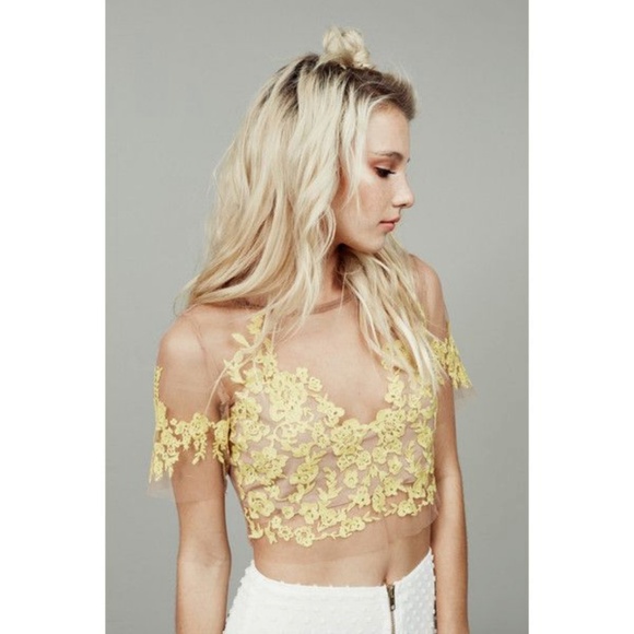 For love and lemons luau yellow crop top l… - Picture 1 of 5